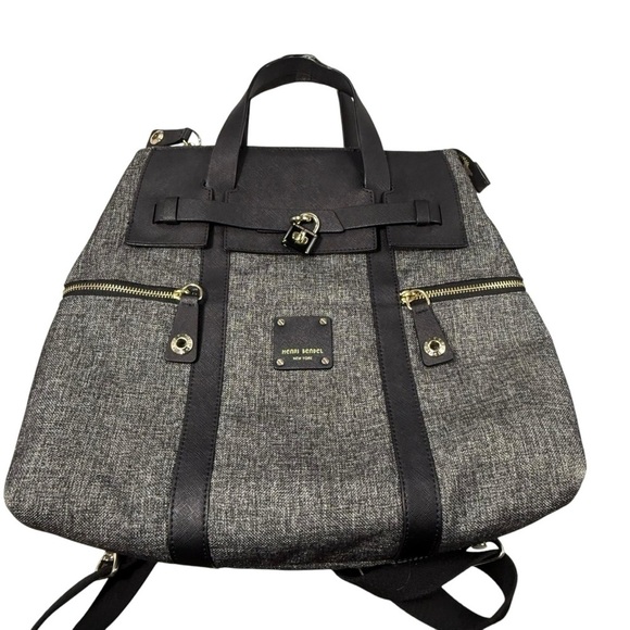 Henri Bendel Jetsetter grey/black Nylon Convertible Backpack/ Crossbody Bag - Picture 2 of 11